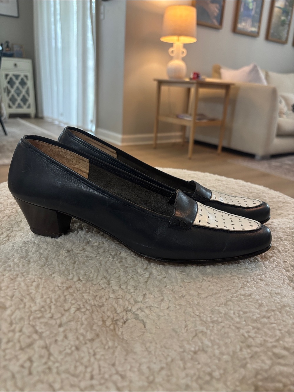 Salvatore ferragamo shoes 8.5 narrow